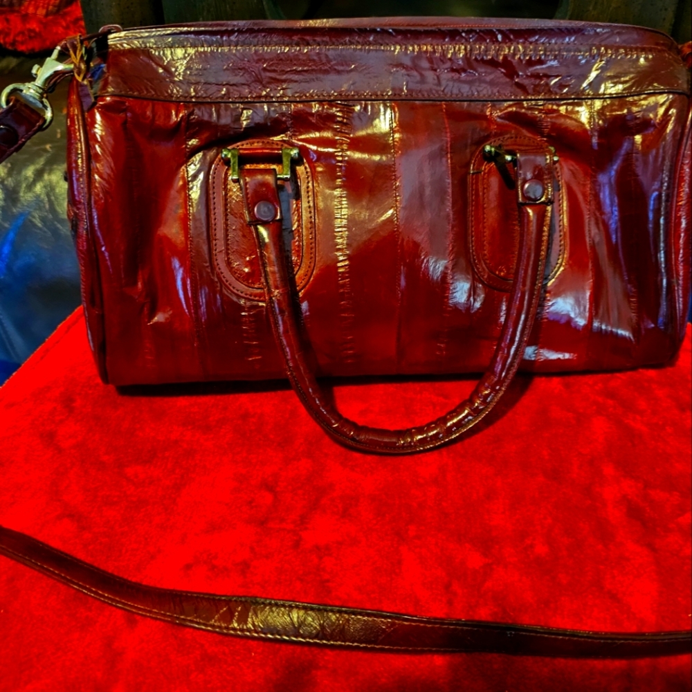 Vintage Genuine EEL Skin Purse.  (Burgundy/Red)